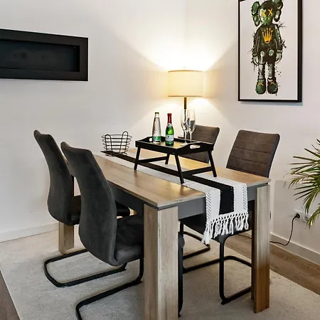 Modern Style Business - Office - Kitchen - Balcony * Herzogenaurach